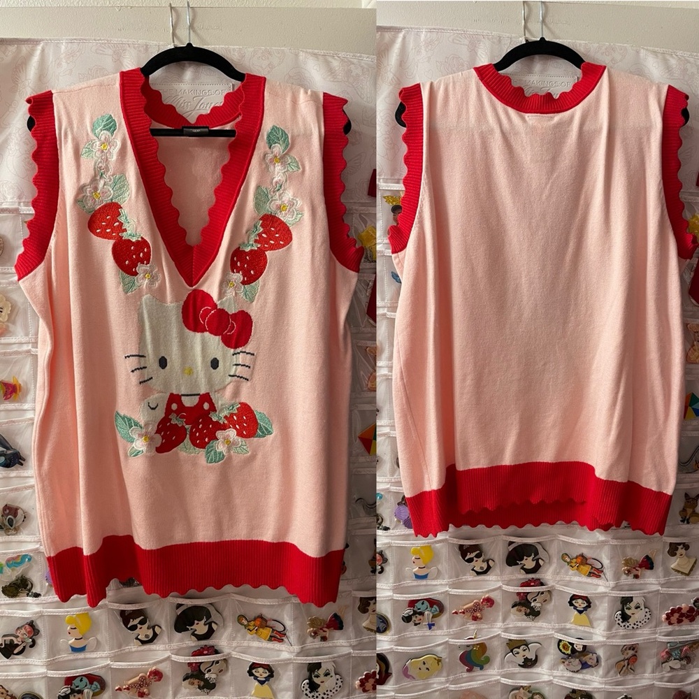 NWOT Sanrio Hello Kitty Strawberry Floral
Women's Vest - BoxLunch Exclusive - Picture 7 of 12